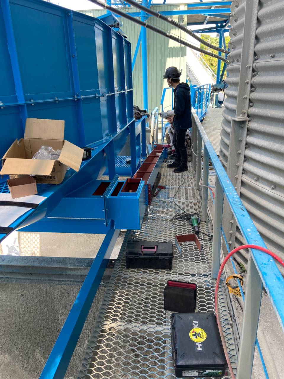 愛知県豊橋市で機械据付工事を行っています。
