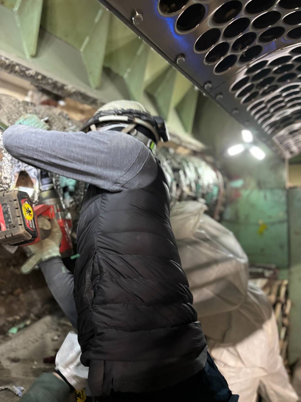 静岡県袋井市で機械メンテナンス工事を行っている愛知県豊川市の山真工業です！